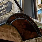 尤尔谢萨住宿加早餐酒店 住宿加早餐酒店 *