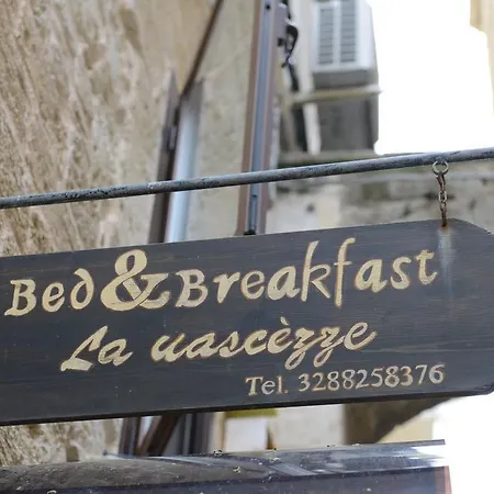 Couette-café La Uascezze *