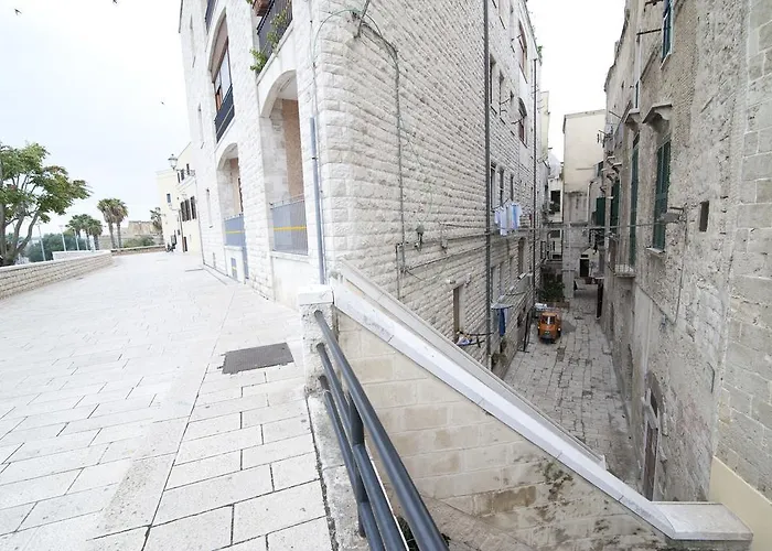 La Uascezze バーリ