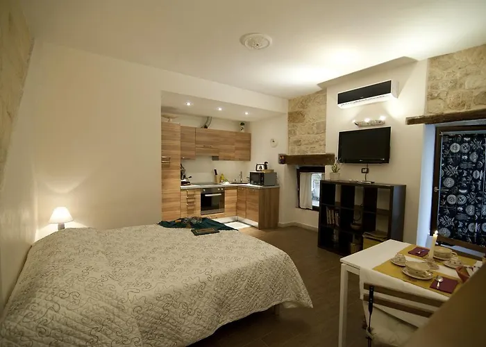 ベッド・アンド・ブレックファスト La Uascezze *